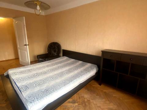 квартира по адресу Строителей ул., 19