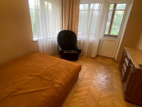 квартира по адресу Строителей ул., 19