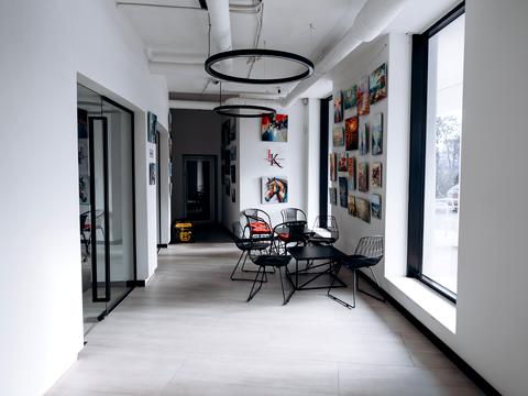 комерційна за адресою Петра Калнишевського вул. (Харитонова), 1а