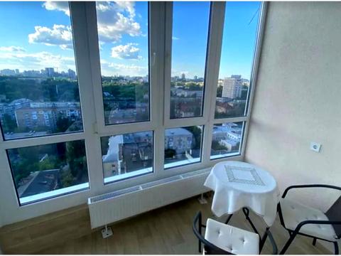 квартира за адресою Кирило-Мефодіївська вул., 2