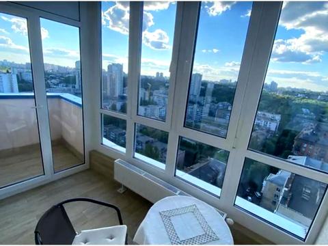 квартира за адресою Кирило-Мефодіївська вул., 2