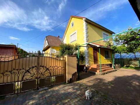 дом по адресу Ужанська