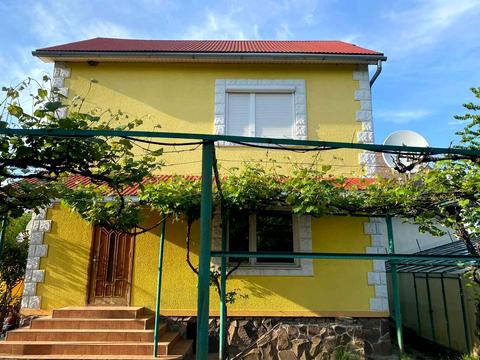 дом по адресу Ужанська