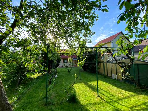 дом по адресу Ужанська