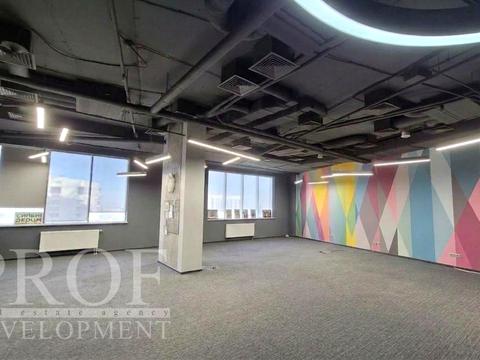 комерційна за адресою Князів Острозьких вул. (Московська), 32