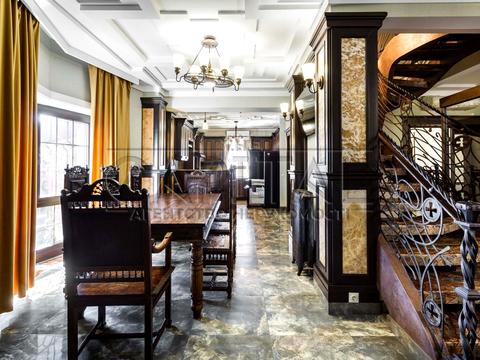 будинок за адресою Печерська вул.