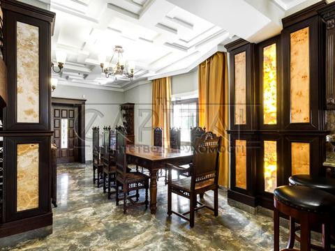 будинок за адресою Печерська вул.