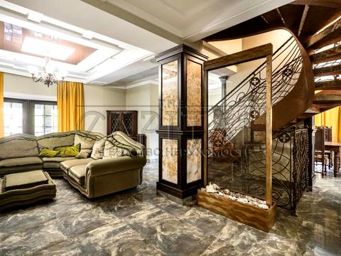 будинок за адресою Печерська вул.