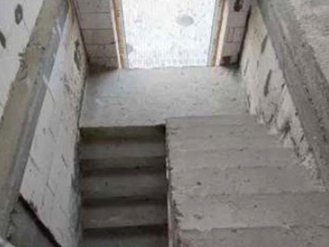 будинок за адресою Червонохутірська вул.