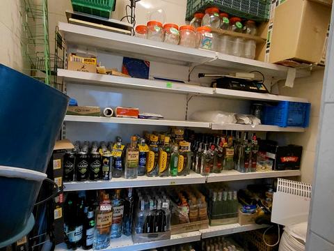 комерційна за адресою Володимира Великого вул., 9