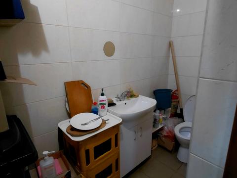 комерційна за адресою Володимира Великого вул., 9