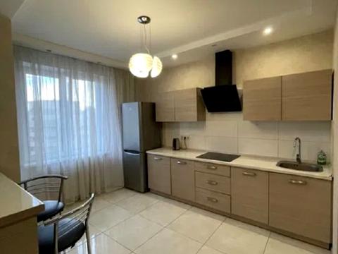 квартира за адресою Дмитрівська вул., 75