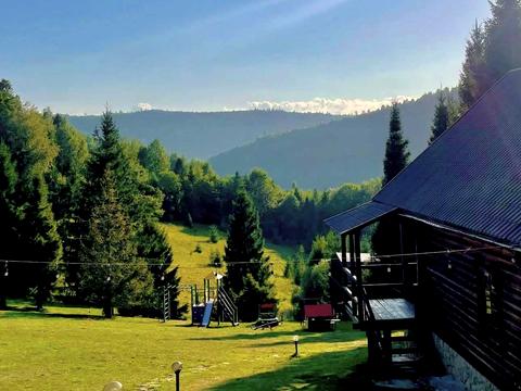 комерційна за адресою Зоряна вул., 1