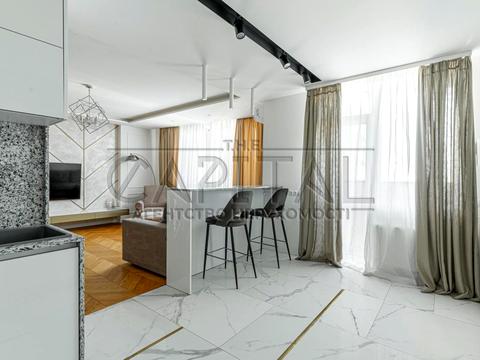 квартира за адресою Раїси Окіпної вул., 10-А