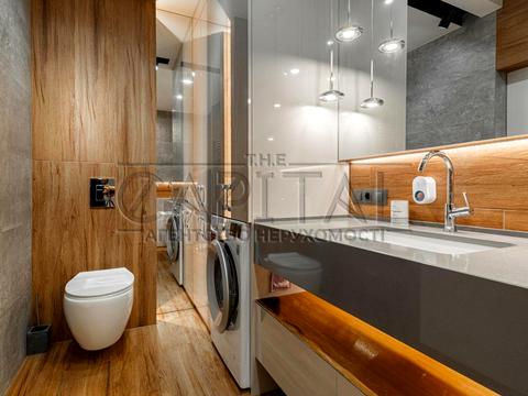 квартира за адресою Раїси Окіпної вул., 10-А