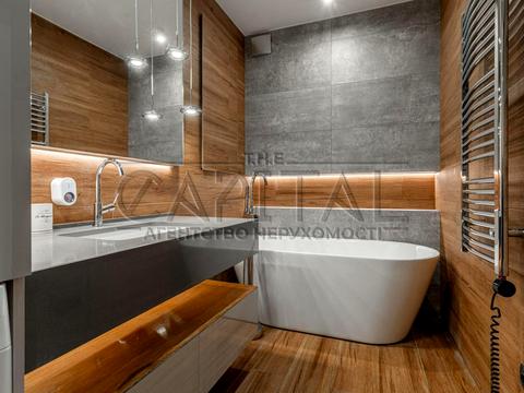 квартира за адресою Раїси Окіпної вул., 10-А