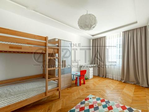 квартира за адресою Раїси Окіпної вул., 10-А