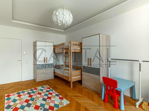 квартира за адресою Раїси Окіпної вул., 10-А