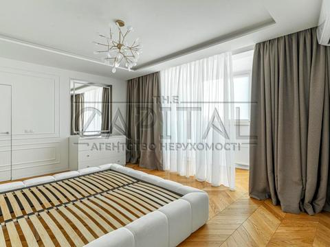 квартира за адресою Раїси Окіпної вул., 10-А