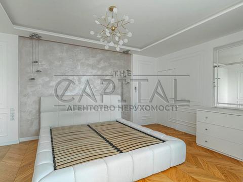 квартира за адресою Раїси Окіпної вул., 10-А