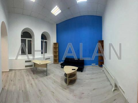 коммерческая по адресу Владимирская ул., 42