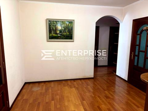 квартира по адресу Драгоманова ул., 23