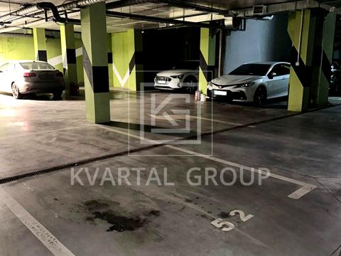 паркомісце за адресою Українська вул., 83б, корп.6-9