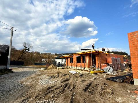 будинок за адресою Під Осовою