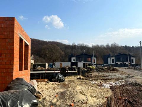 будинок за адресою Під Осовою