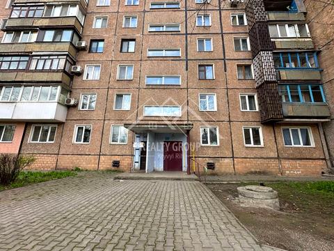 квартира за адресою Космонавтів вул., 7