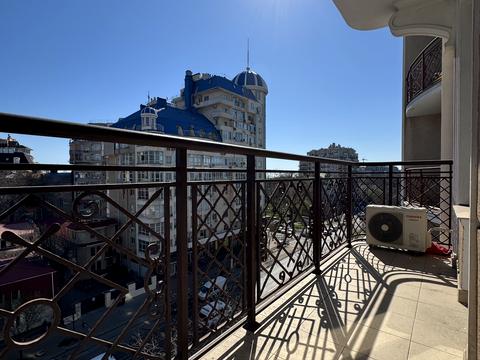 квартира по адресу Французский бульв., 2