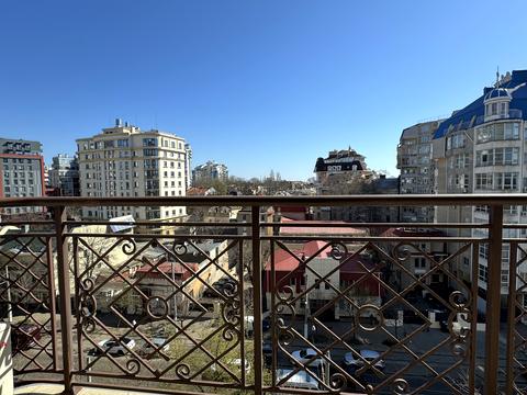 квартира по адресу Французский бульв., 2