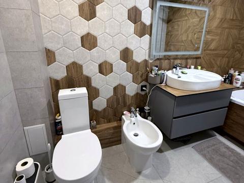 квартира за адресою Лозовецька вул., 6