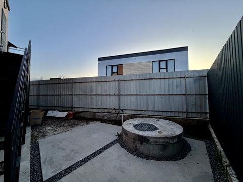 будинок за адресою Абрикосова вул., 235