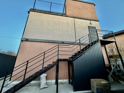 будинок за адресою Абрикосова вул., 235