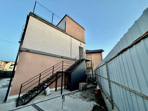 будинок за адресою Абрикосова вул., 235