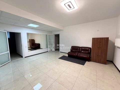 комерційна за адресою Молодіжна вул. (Піонерська), 20