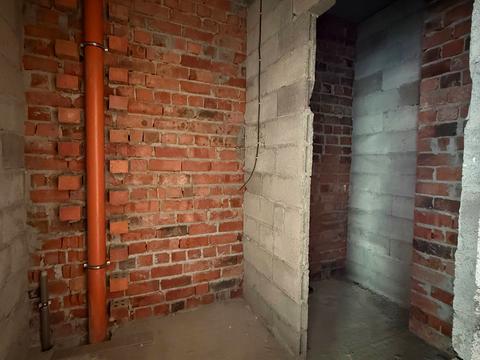 комерційна за адресою Малоголосківська вул., (Будинок)