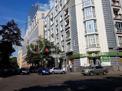 квартира за адресою Інститутська вул., 15/5