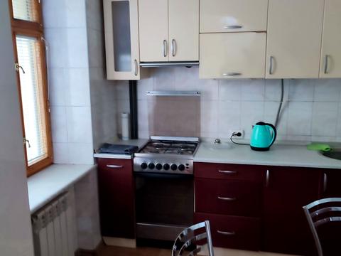 квартира за адресою Волонтерська вул. (Малиновського), 10