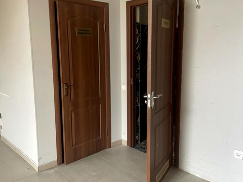 комерційна за адресою Богдана Хмельницького  вул., 160