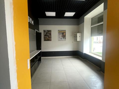 комерційна за адресою Богдана Хмельницького  вул., 160