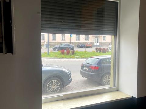 комерційна за адресою Богдана Хмельницького  вул., 160