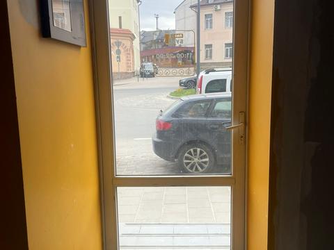 комерційна за адресою Богдана Хмельницького  вул., 160