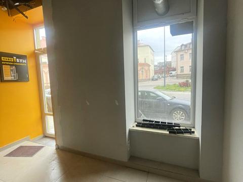 комерційна за адресою Богдана Хмельницького  вул., 160