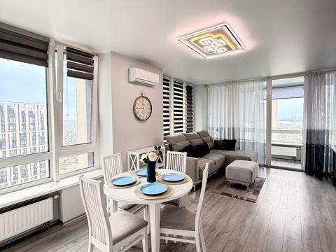 квартира за адресою Зарічна вул., 4