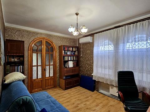 будинок за адресою Закарпатська вул.