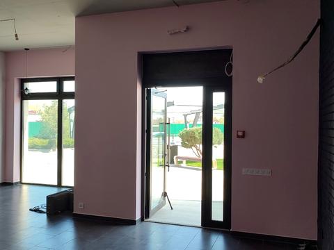 комерційна за адресою Паркова вул., 11