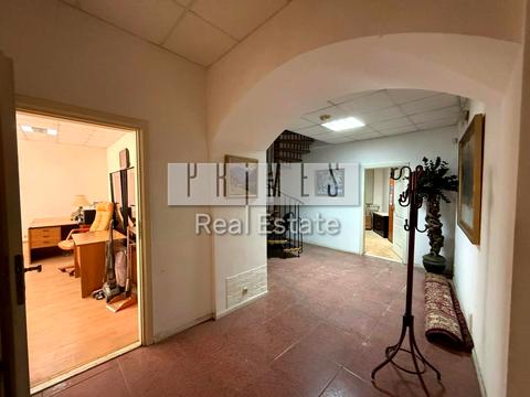 коммерческая по адресу Лютеранская ул., 28