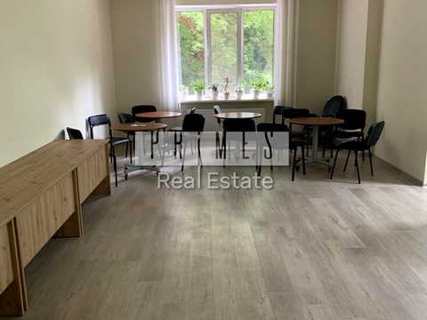 коммерческая по адресу Василия Тютюнника ул. (Анрі Барбюса), 5